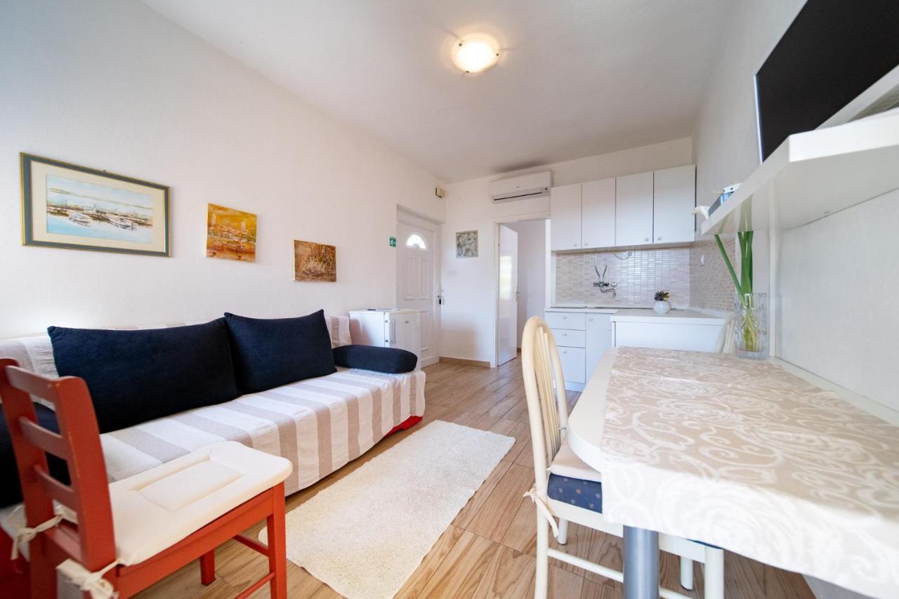 Apartmani Milena Barbat na Rabu Exterior photo