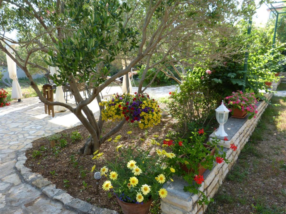 Apartmani Milena Barbat na Rabu Exterior photo