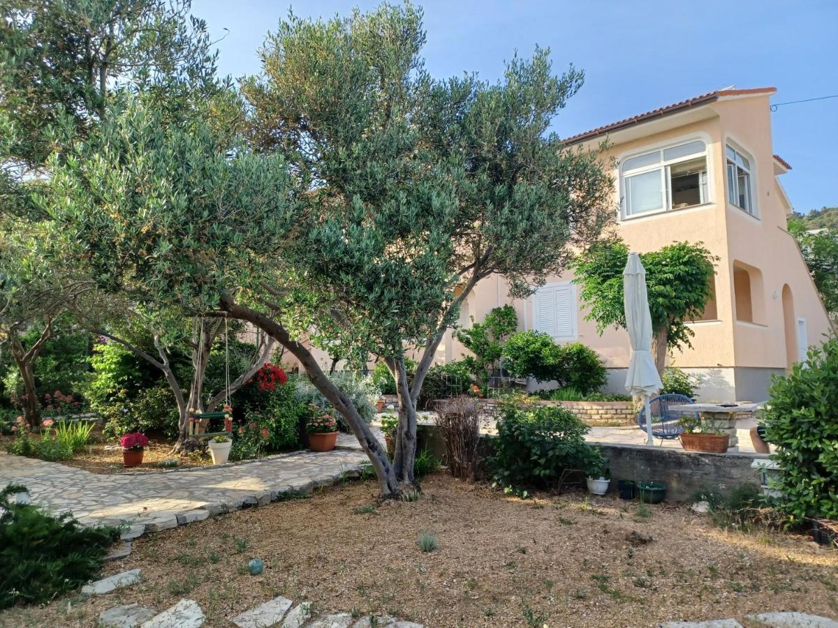 Apartmani Milena Barbat na Rabu Exterior photo